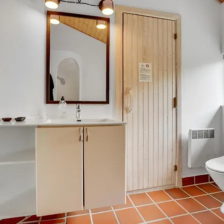 Beautiful Home In Hvide Sande With Sauna 펜션 *