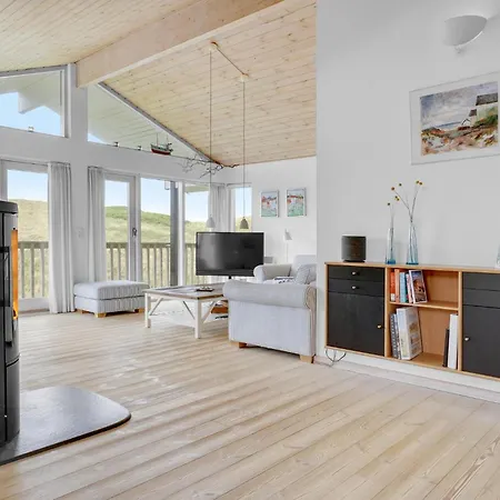 Beautiful Home In Hvide Sande With Sauna *