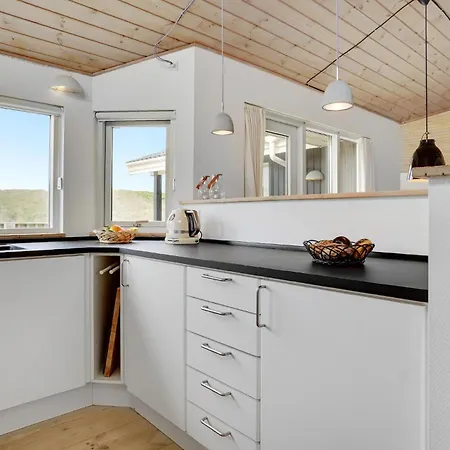 펜션 Beautiful Home In Hvide Sande With Sauna
