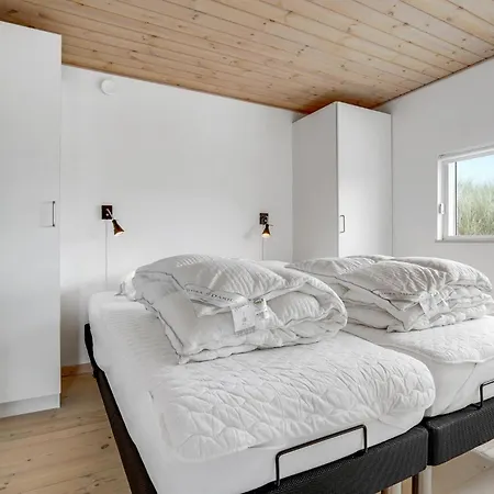 Beautiful Home In Hvide Sande With Sauna