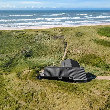 Beautiful Home In Hvide Sande With Sauna 펜션 *