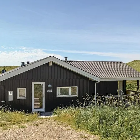 Beautiful Home In Hvide Sande With Sauna 펜션 *